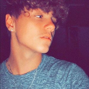 Meet your Posher, Justin